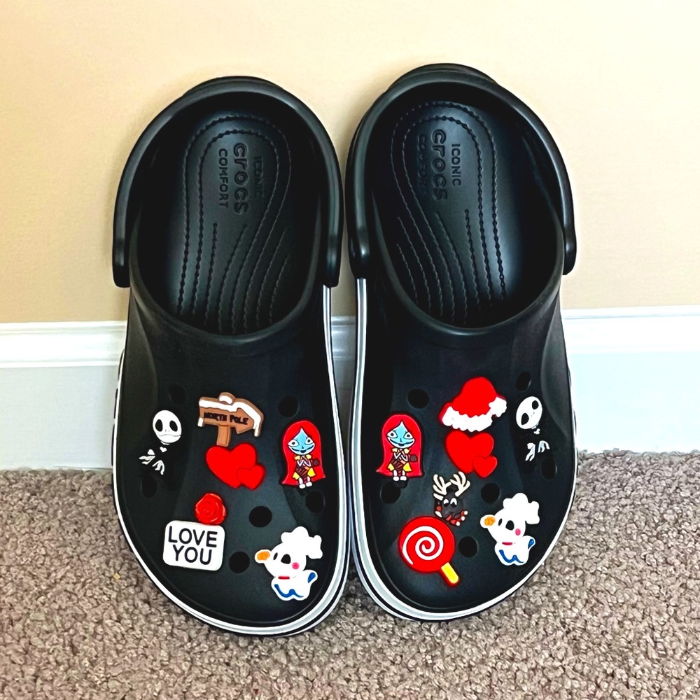 NWOT Crocs Bayaband Clogs, Black, m6w8